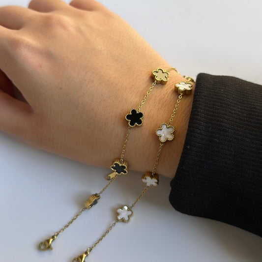 Pulsera con 5 pétalos pequeños