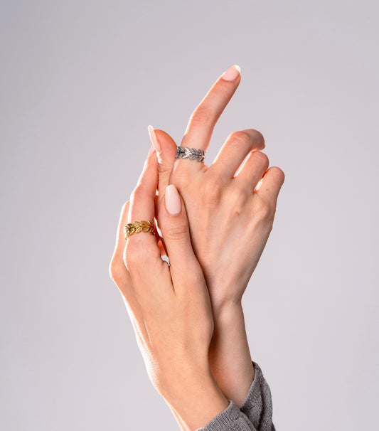 Anello Foglia Romana